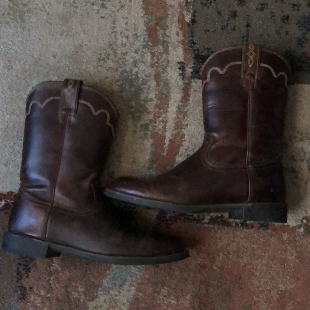 Men’s size 9.5D Justin Stampede Roper Western Boots Round Toe